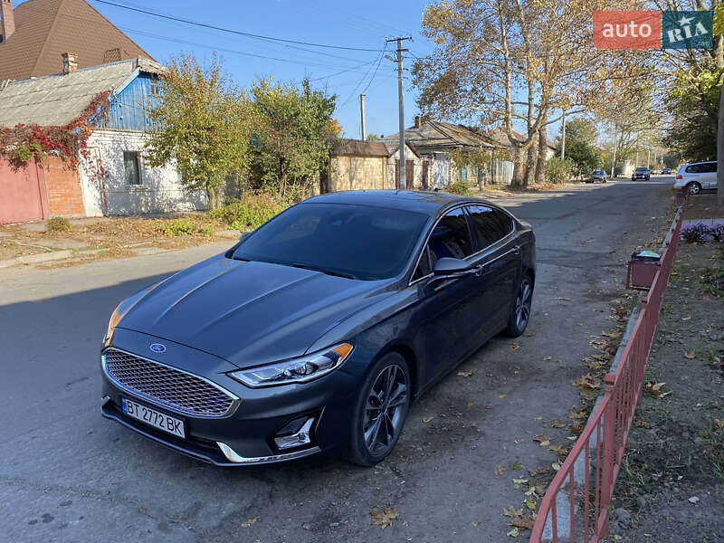 Седан Ford Fusion 2018 в Львове