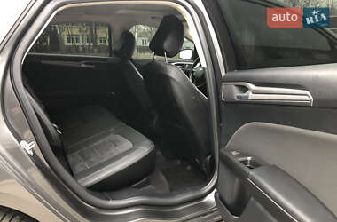 Седан Ford Fusion 2020 в 