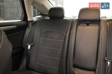 Седан Ford Fusion 2020 в 