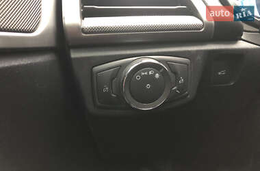 Седан Ford Fusion 2020 в 