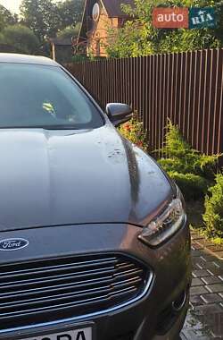 Седан Ford Fusion 2013 в Стрые