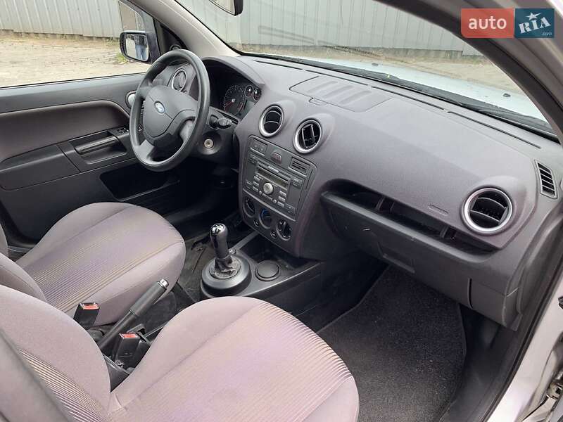 Хэтчбек Ford Fusion 2008 в Мироновке
