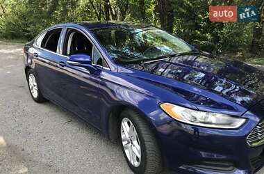 Седан Ford Fusion 2013 в 