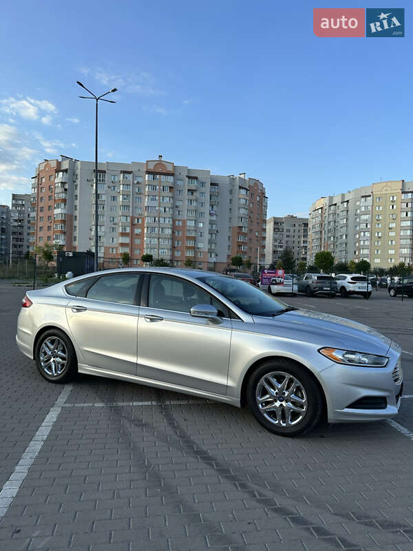 Седан Ford Fusion 2014 в Виннице