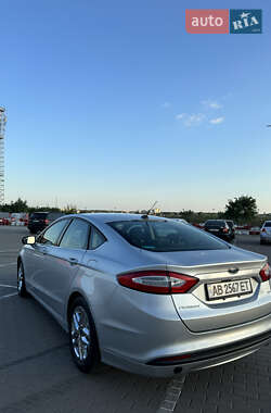 Седан Ford Fusion 2014 в 