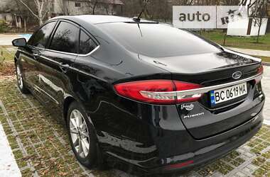 Седан Ford Fusion 2017 в Львові