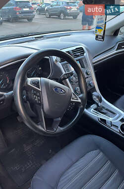 Седан Ford Fusion 2013 в Чернигове