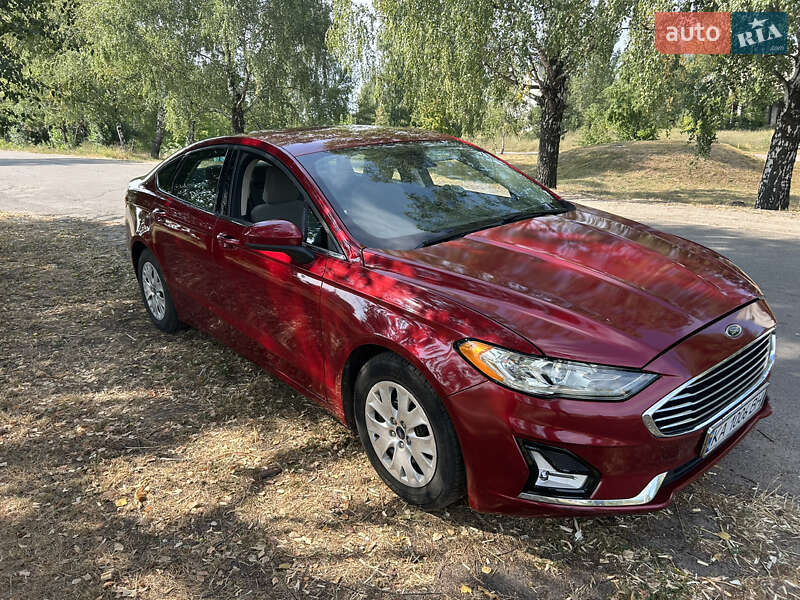 Седан Ford Fusion 2018 в Киеве