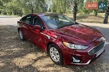 Седан Ford Fusion 2018 в 