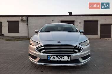 Седан Ford Fusion 2016 в Умані