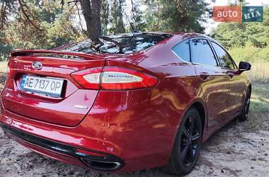 Седан Ford Fusion 2015 в 