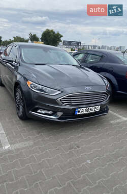 Седан Ford Fusion 2016 в 