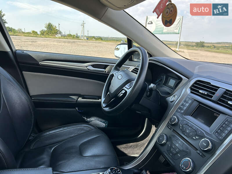 Седан Ford Fusion 2016 в Первомайске