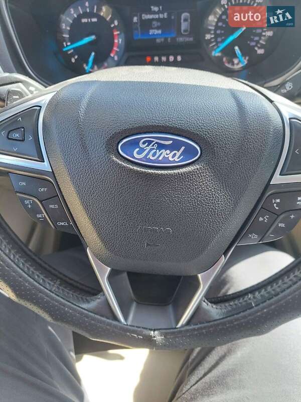 Седан Ford Fusion 2014 в Близнюках