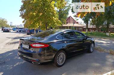 Седан Ford Fusion 2014 в 
