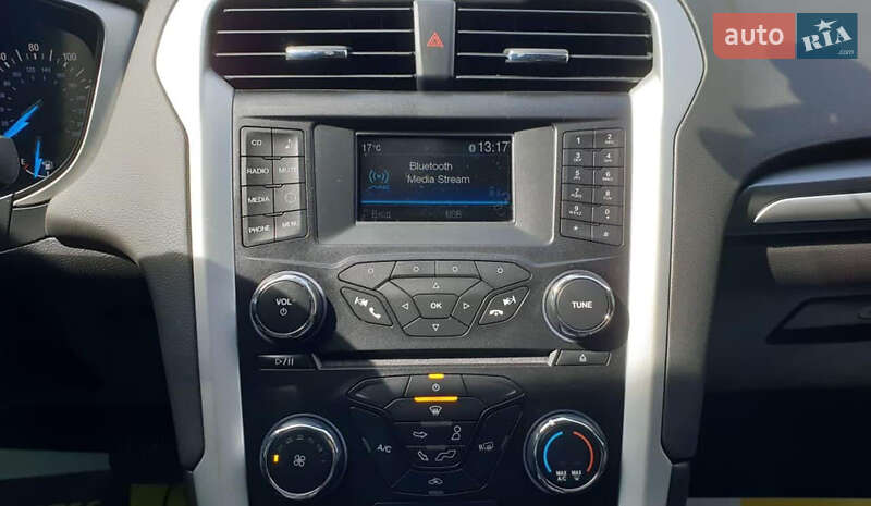 Седан Ford Fusion 2014 в Ужгороде
