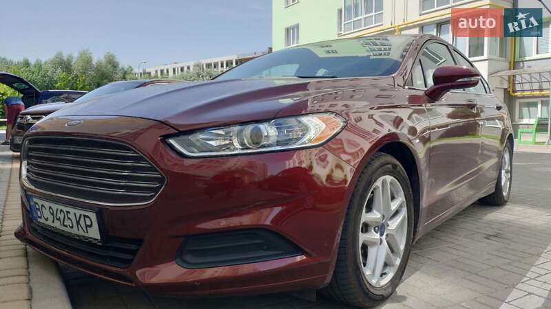 Седан Ford Fusion 2015 в Львове