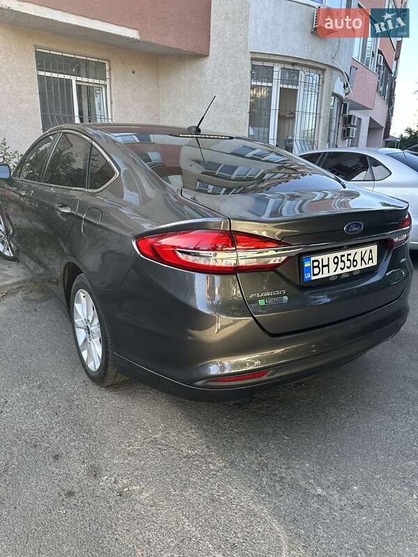 Седан Ford Fusion 2017 в Одесі