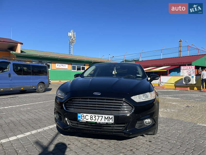 Седан Ford Fusion 2016 в Львове