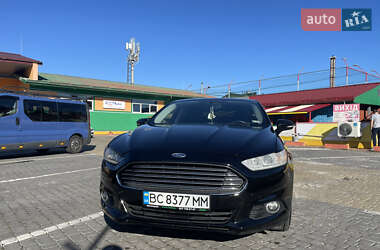 Седан Ford Fusion 2016 в Львове