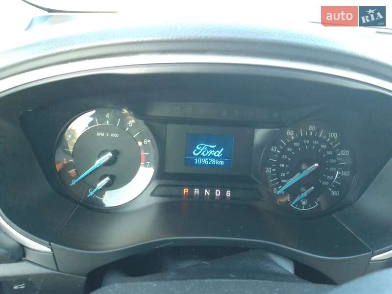 Седан Ford Fusion 2015 в Старій Вижівці