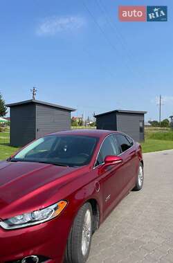 Седан Ford Fusion 2013 в Львове