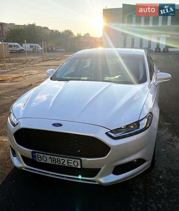 Седан Ford Fusion 2014 в Тернополі