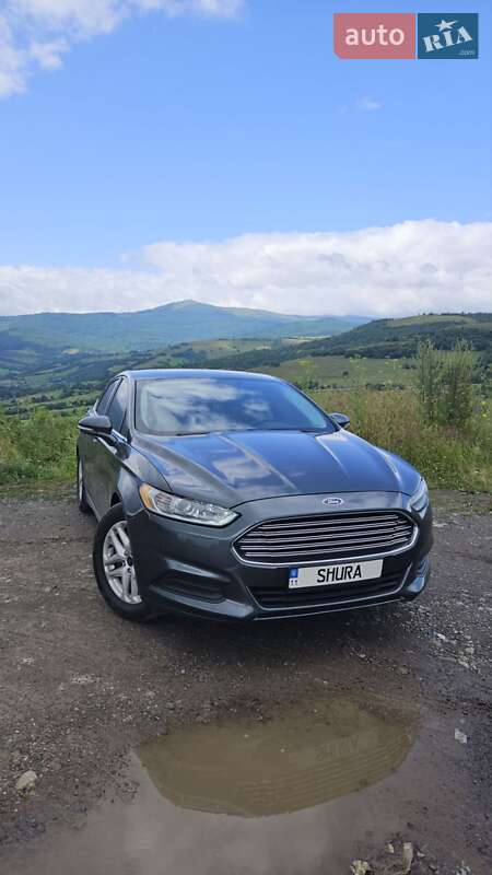 Седан Ford Fusion 2014 в 