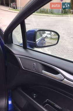 Седан Ford Fusion 2014 в 