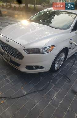 Седан Ford Fusion 2013 в Ужгороде