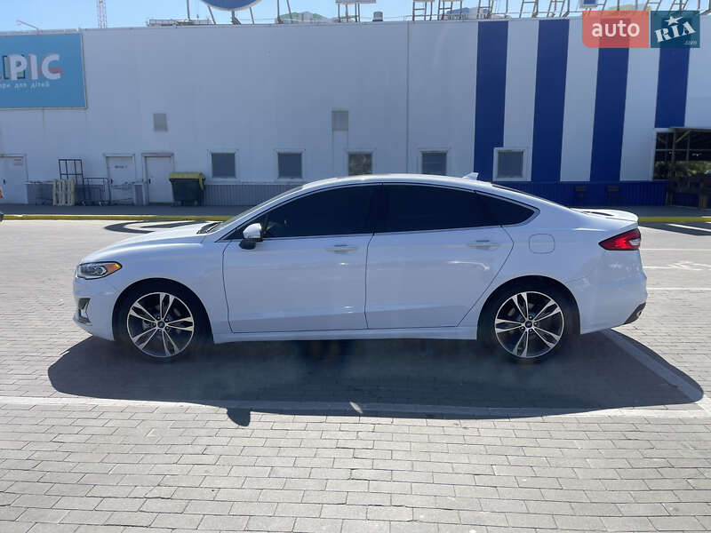 Седан Ford Fusion 2020 в Одессе