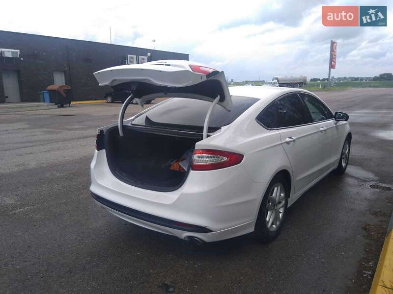 Седан Ford Fusion 2013 в Киеве