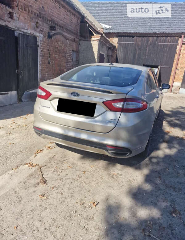 Седан Ford Fusion 2017 в Ровно