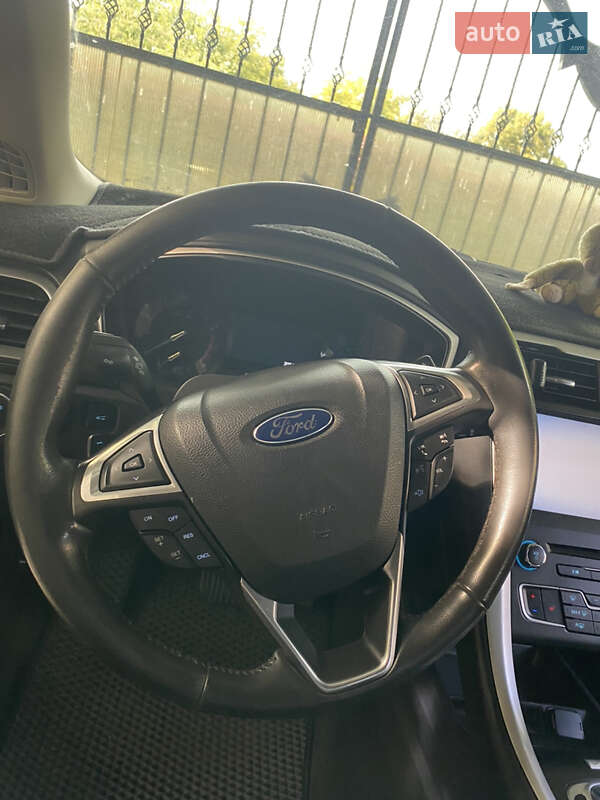 Седан Ford Fusion 2016 в Киеве