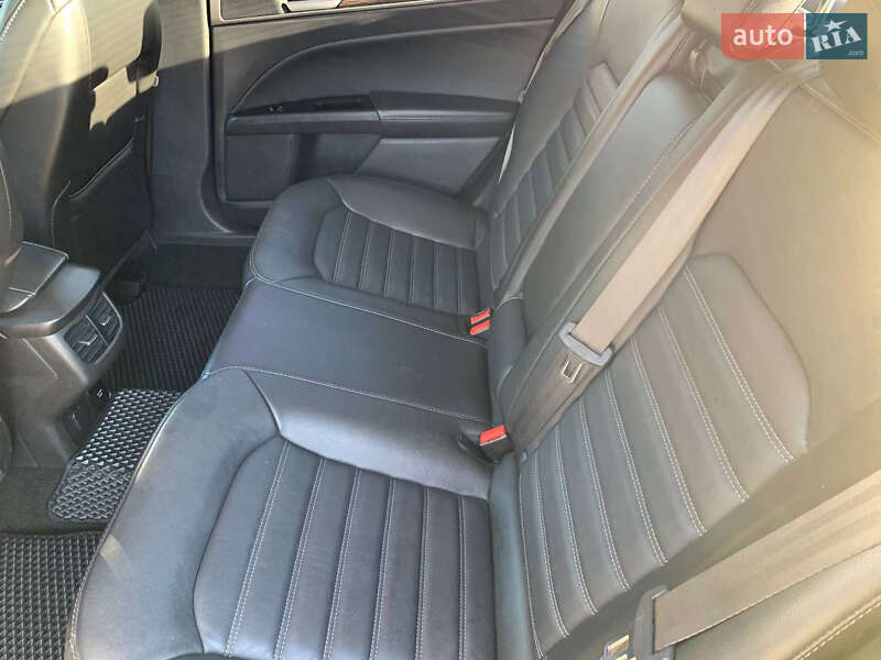 Седан Ford Fusion 2015 в Киеве