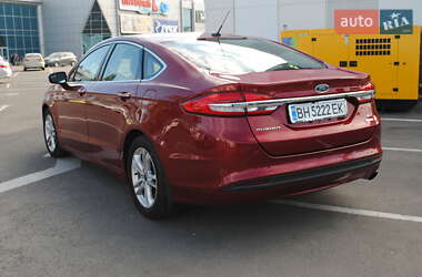 Седан Ford Fusion 2017 в 