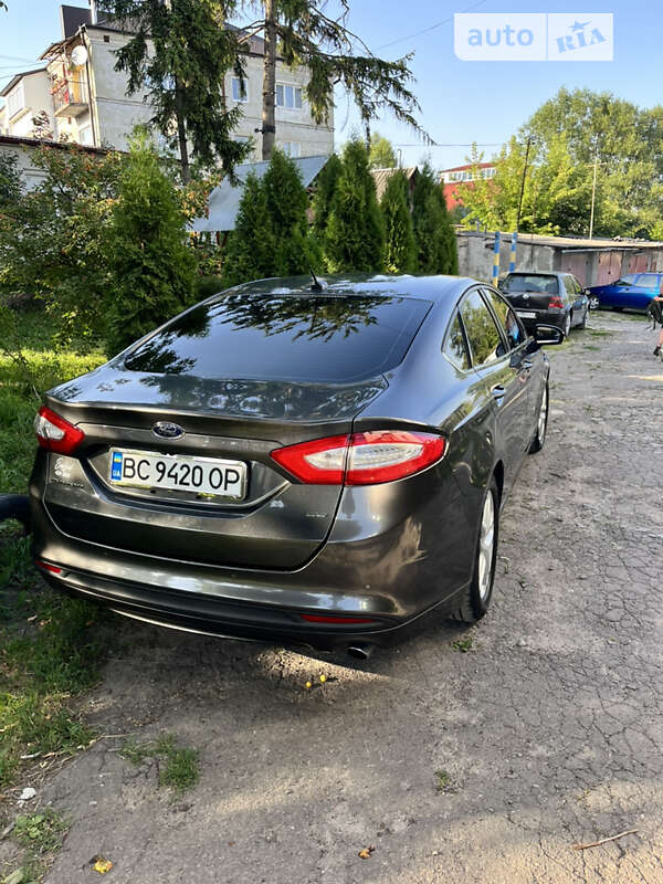 Седан Ford Fusion 2016 в Золочеве