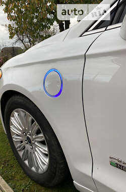 Седан Ford Fusion 2014 в Стрые