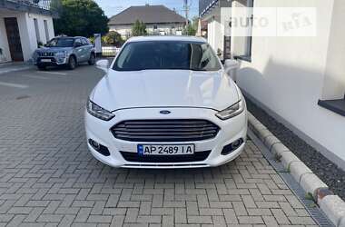 Седан Ford Fusion 2015 в Ужгороде