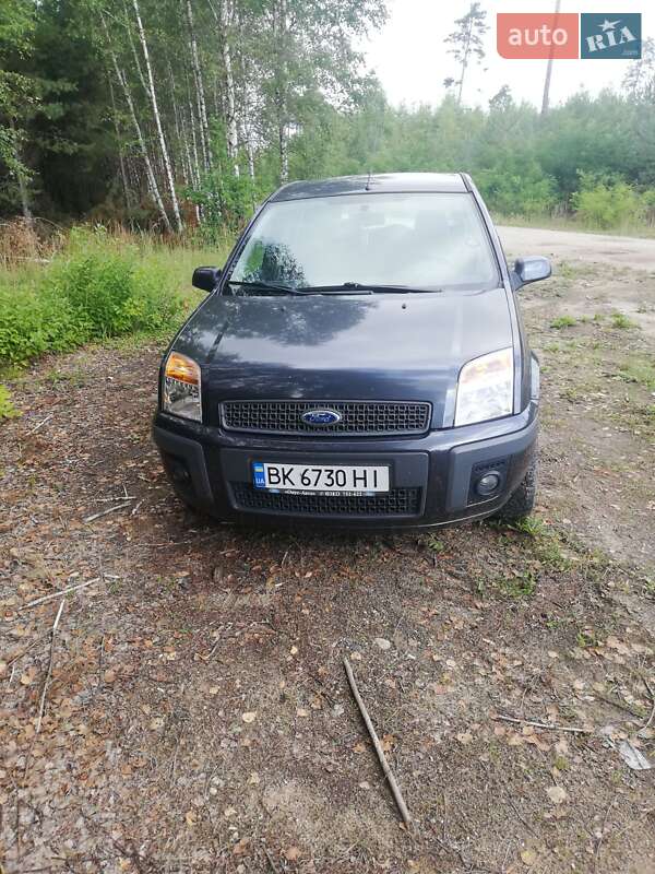 Хэтчбек Ford Fusion 2008 в Ровно