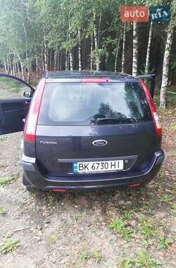 Хэтчбек Ford Fusion 2008 в 