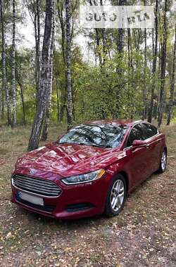 Седан Ford Fusion 2015 в Чернігові