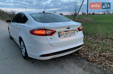 Седан Ford Fusion 2015 в Кропивницком