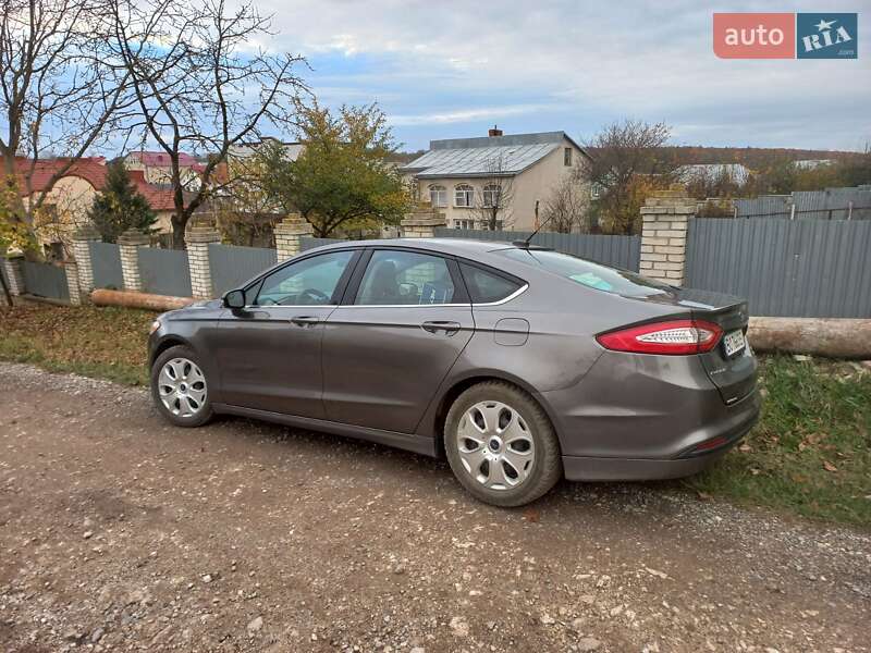 Седан Ford Fusion 2013 в Тернополе