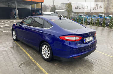 Седан Ford Fusion 2015 в Тернополе