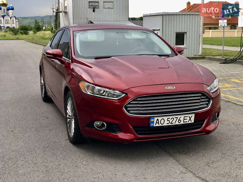 Седан Ford Fusion 2014 в Тячеве