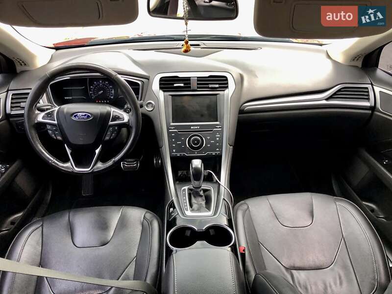 Седан Ford Fusion 2014 в Тячеве