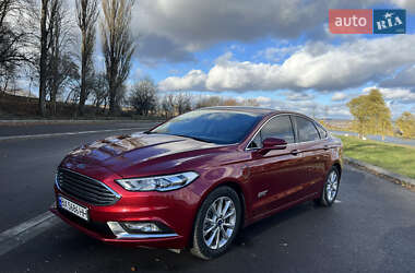 Седан Ford Fusion 2016 в 