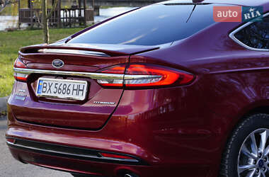 Седан Ford Fusion 2016 в 