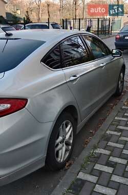 Седан Ford Fusion 2014 в 